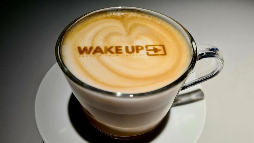 Marczinka Mátyás, Hello WakeUp,