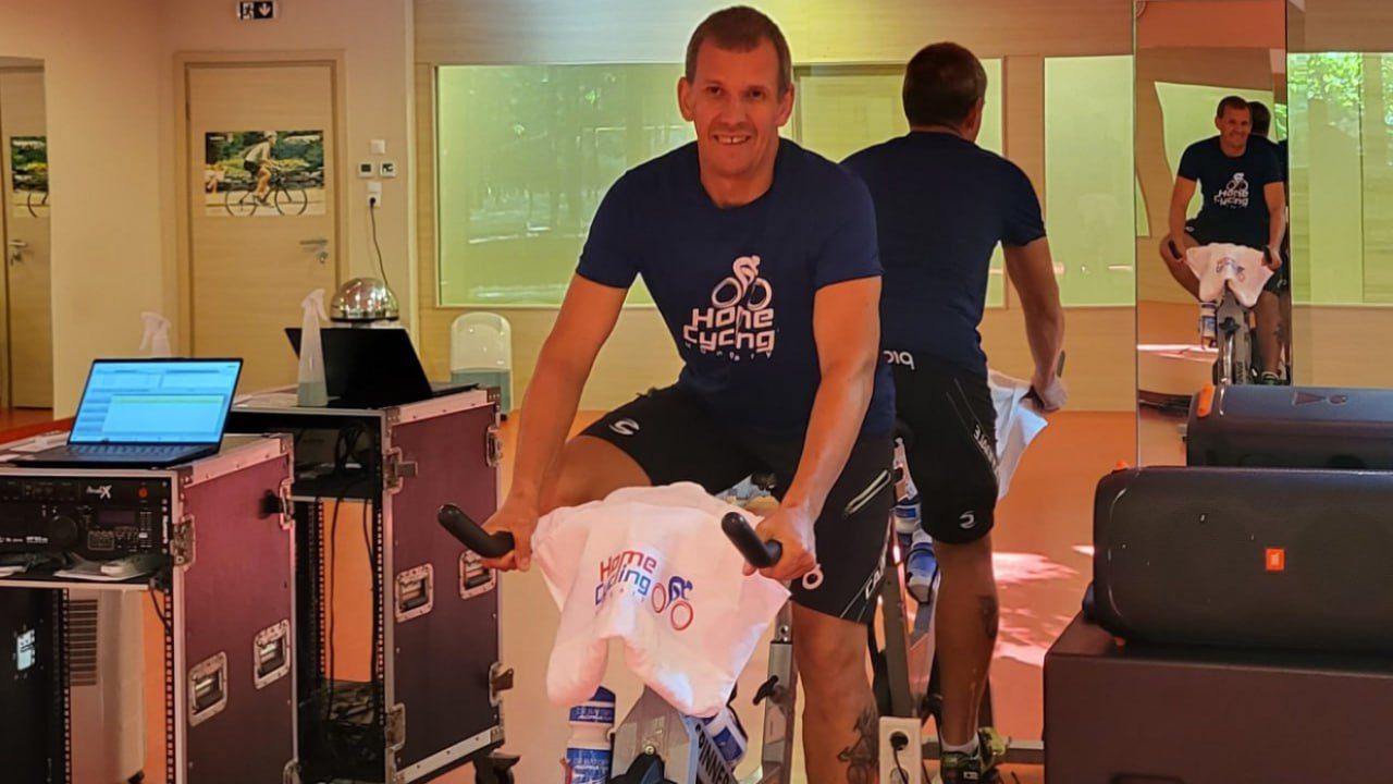 Szenzációs otthoni tekerés új dimenzióban – Interjú a Home Cycling Hungary megálmodójával Bartucz Károllyal