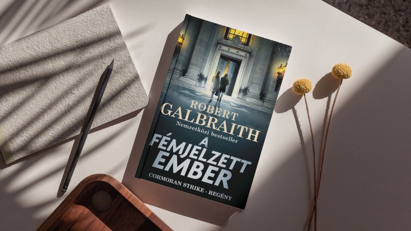 A fémjelzett ember: előrendelhető a Cormoran Strike-sorozat új kötete