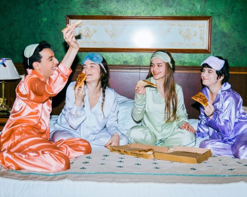 pihenés, házibuli,
