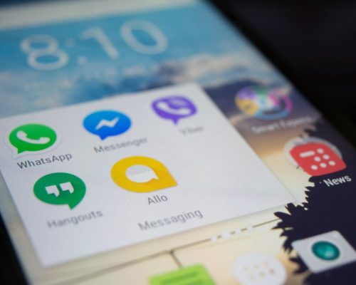 messenger, viber, hangouts, whatsup Kép forrása Canva - Alok Sharma