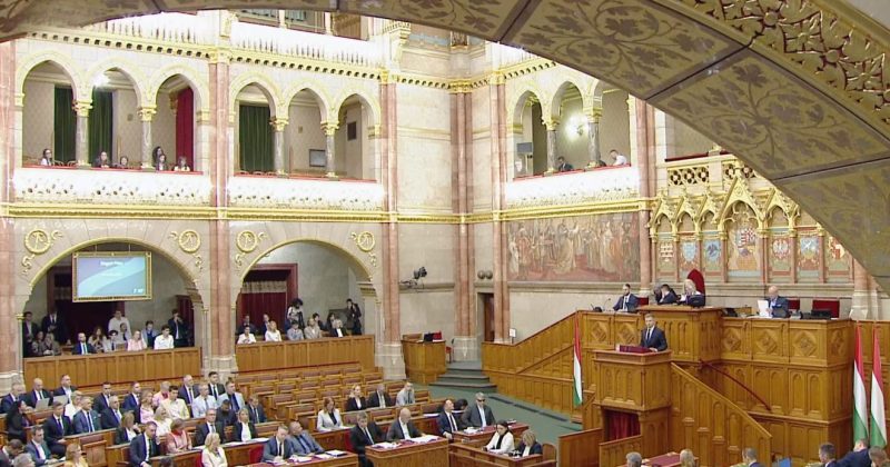 mentelmi jog felfüggesztés, Magyar Péter, Országgyűlés, Parlament